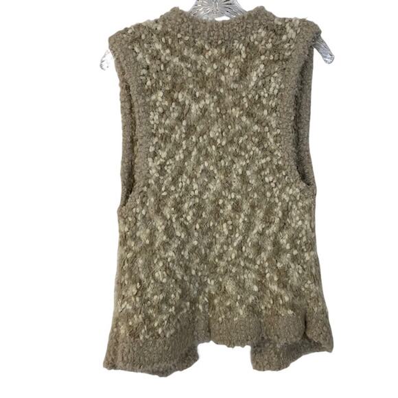 NWT KENSIE Sweater Vest L Chubby Open Front  Sweater Cabin Core Acorn - Picture 2 of 12